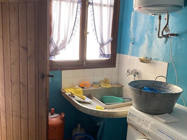 7 soverom Hus til salgs i Ayora - € 185 000 (Ref: 9793575)