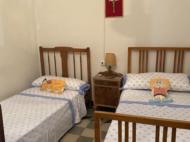 7 soverom Hus til salgs i Ayora - € 185 000 (Ref: 9793575)