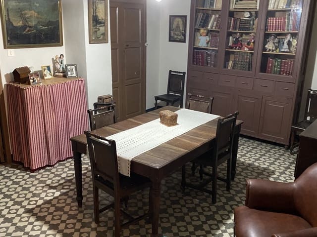 7 soverom Hus til salgs i Ayora - € 185 000 (Ref: 9793575)