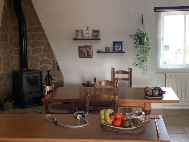 3 makuuhuone Maalaistalo myytävänä paikassa Jalance mukana uima-altaan 
autotalli - 160 000 € (Ref: 9793579)