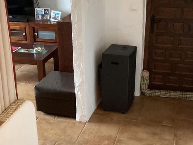 3 makuuhuone Maalaistalo myytävänä paikassa Jalance mukana uima-altaan 
autotalli - 160 000 € (Ref: 9793579)