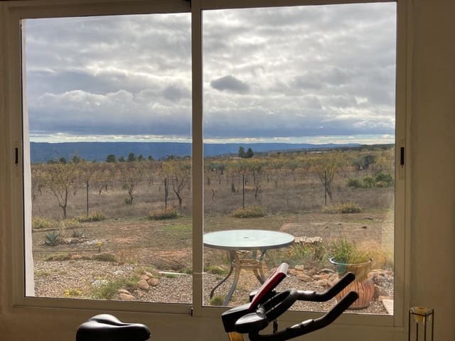 3 makuuhuone Maalaistalo myytävänä paikassa Jalance mukana uima-altaan 
autotalli - 160 000 € (Ref: 9793579)