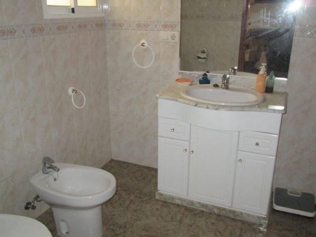 5 soverom Hus til salgs i Ayora - € 65 000 (Ref: 9793581)