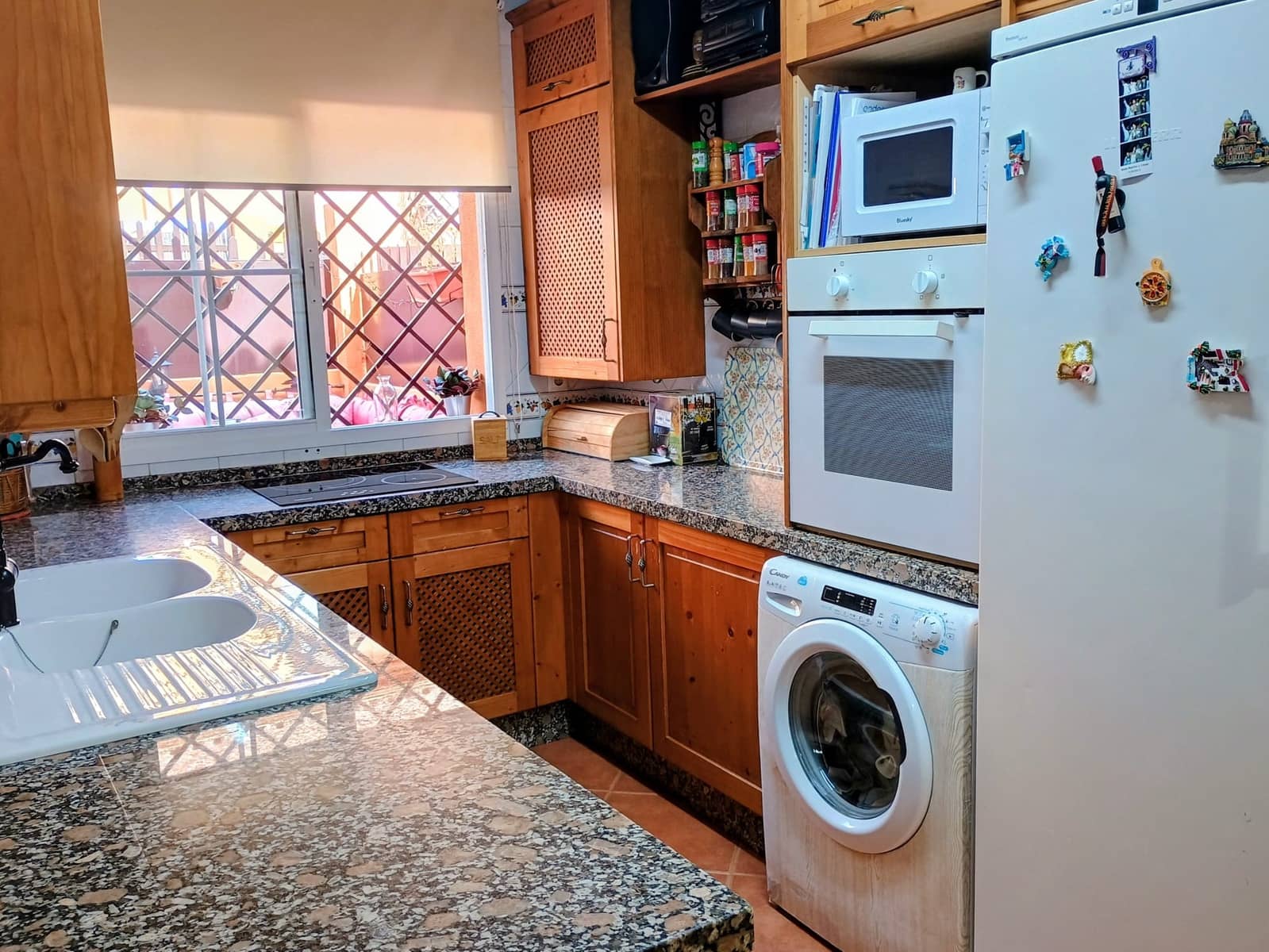 3 slaapkamer Rijtjeshuis te koop in Rincon de la Victoria met zwembad garage - € 485.000 (Ref: 9800327)