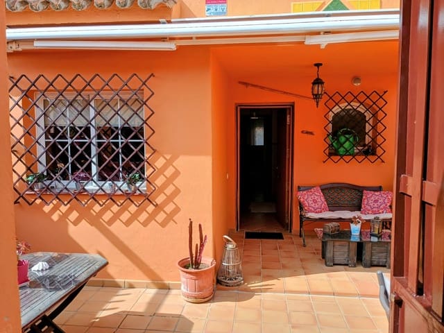 3 slaapkamer Rijtjeshuis te koop in Rincón de la Victoria met zwembad garage - € 485.000 (Ref: 9800327)