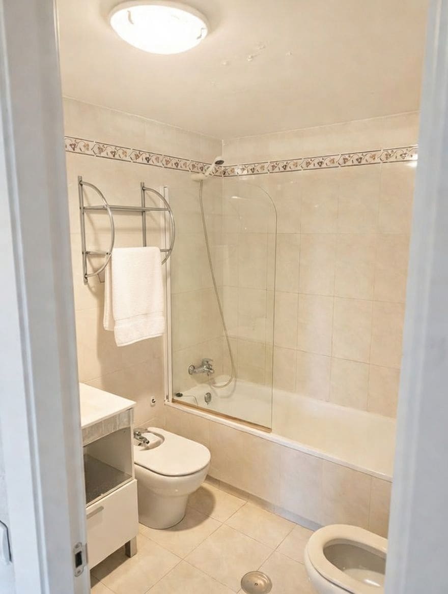 Piso de 2 habitaciones en Madrid ciudad en alquiler - 2.000 € (Ref: 9802888)