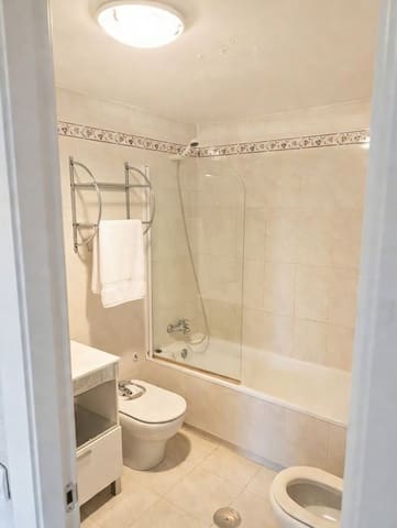 Piso de 2 habitaciones en Niño Jesús, Madrid ciudad en alquiler - 2.000 € (Ref: 9802888)