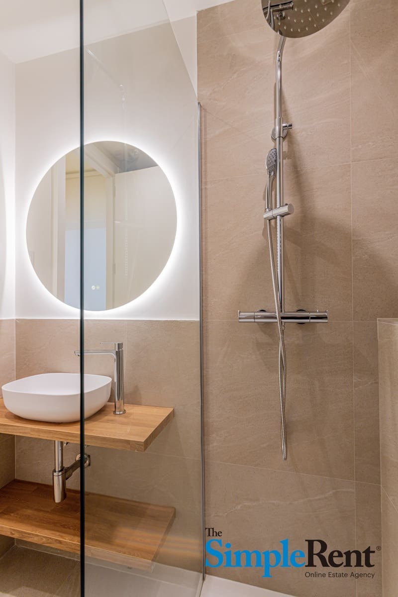 Piso de 2 habitaciones en Madrid ciudad en alquiler - 2.500 € (Ref: 9802920)