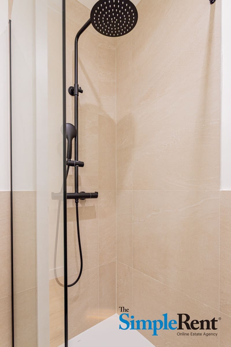 Piso de 2 habitaciones en Madrid ciudad en alquiler - 2.500 € (Ref: 9802920)