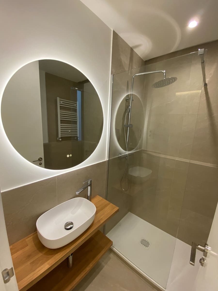 Piso de 2 habitaciones en Madrid ciudad en alquiler - 2.700 € (Ref: 9802920)