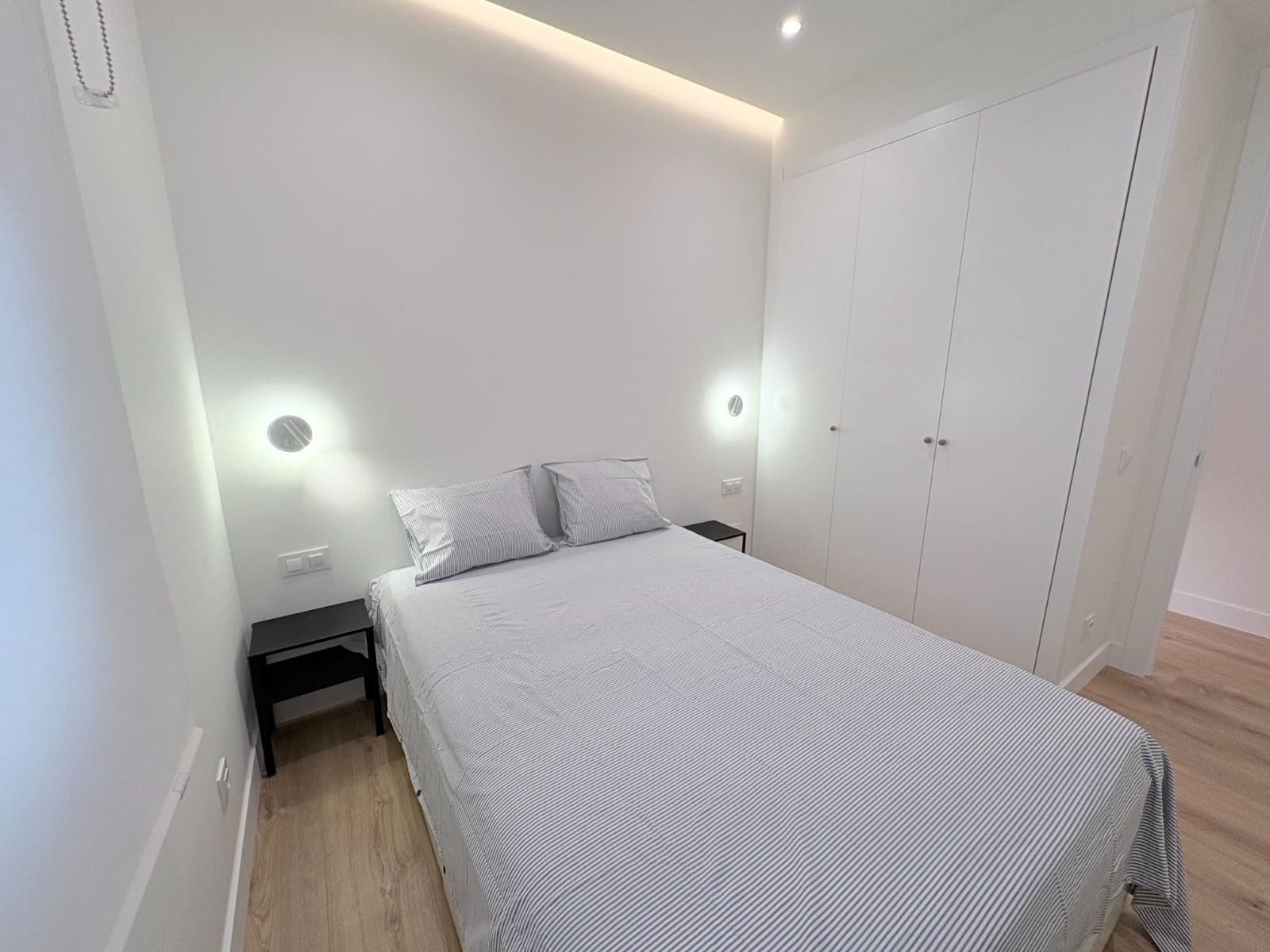 Piso de 2 habitaciones en Madrid ciudad en alquiler - 2.700 € (Ref: 9802920)