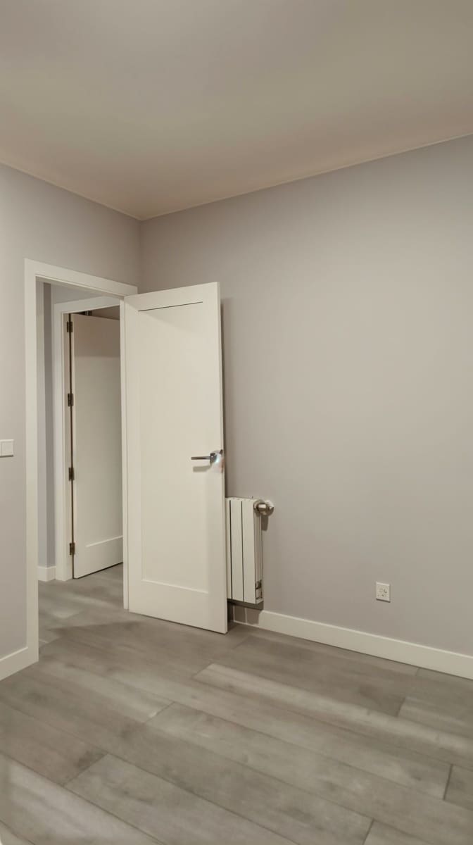 Apartamento de 2 habitaciones en Madrid ciudad en alquiler - 1.900 € (Ref: 9911796)