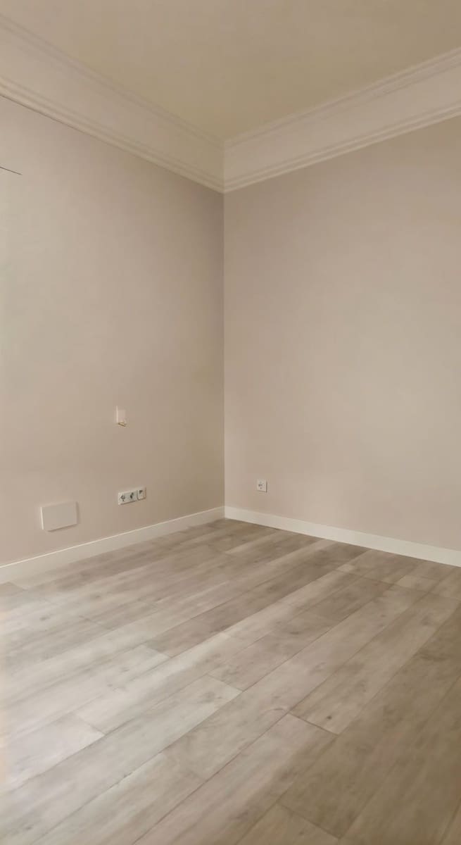 Apartamento de 2 habitaciones en Madrid ciudad en alquiler - 1.900 € (Ref: 9911796)