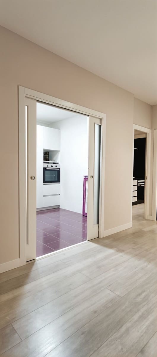 Apartamento de 2 habitaciones en Madrid ciudad en alquiler - 1.900 € (Ref: 9911796)