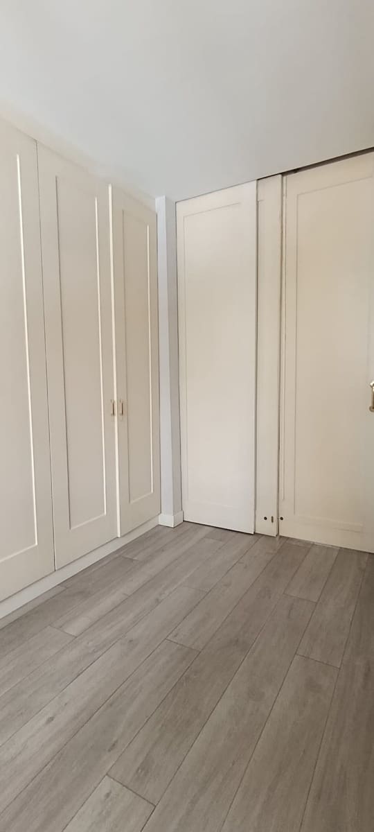 Appartement de 2 chambres à louer à Madrid ville - 1 900 € (Ref: 9918734)