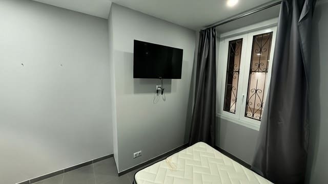 2 soveværelse Studio til leje i Sol, Madrid by - € 1.300 (Ref: 9958874)