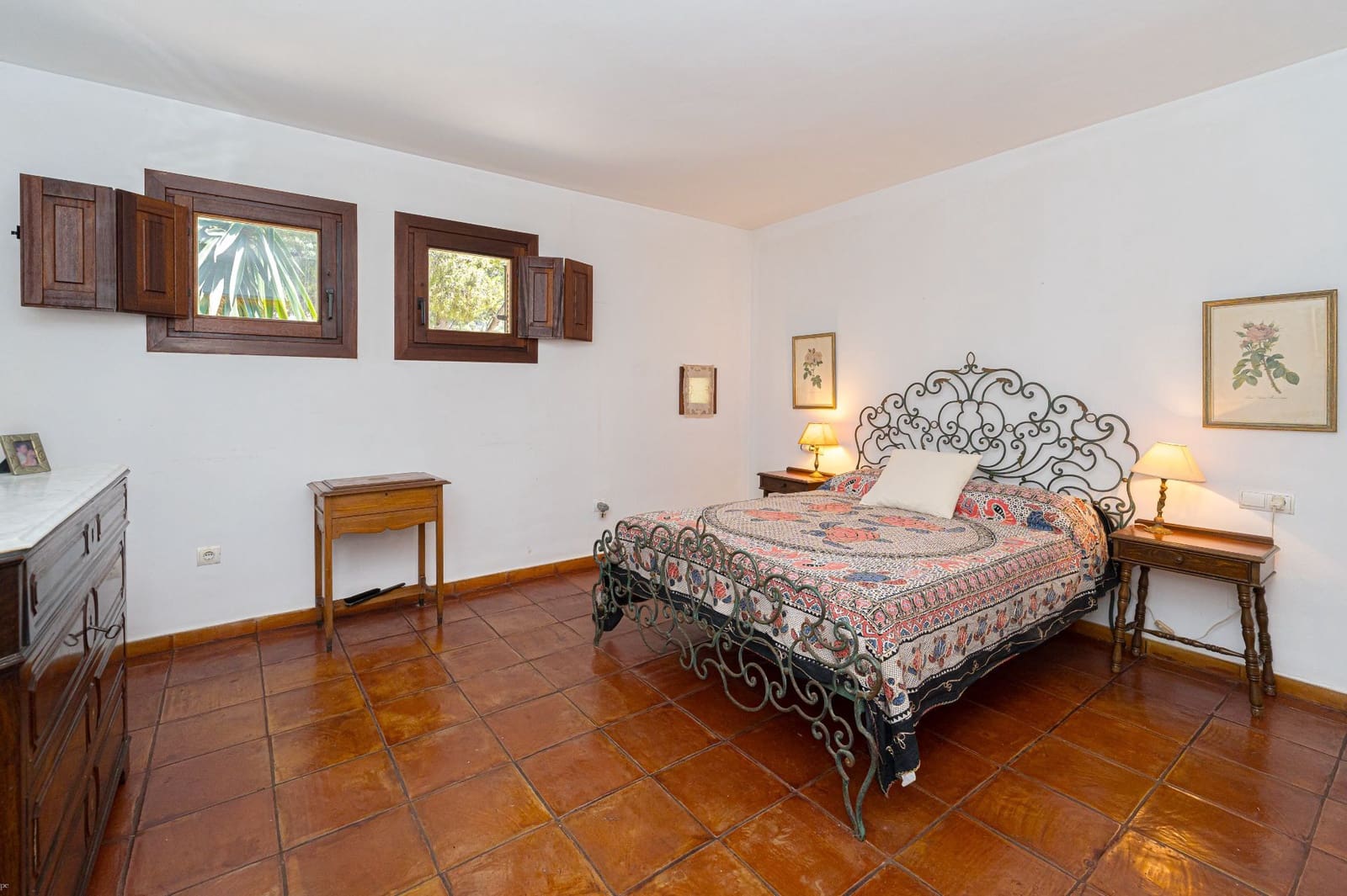 4 bedroom Villa for sale in Altea - € 1,900,000 (Ref: 9819520)