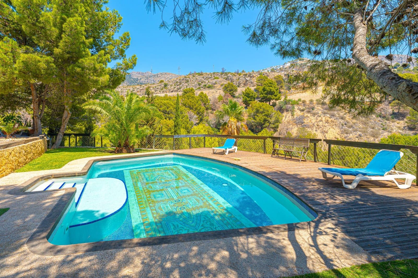 4 bedroom Villa for sale in Altea - € 1,900,000 (Ref: 9819520)