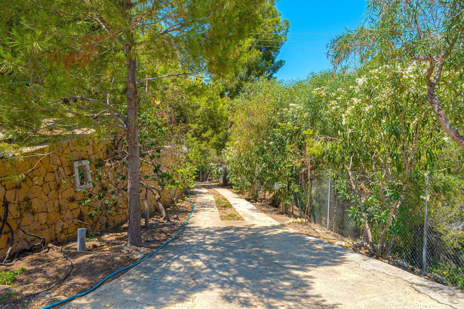 4 bedroom Villa for sale in Altea - € 1,900,000 (Ref: 9819520)