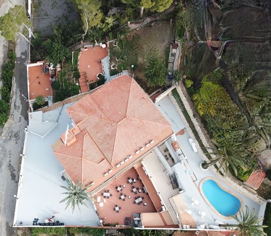 27 makuuhuone Hotelli myytävänä paikassa Altea - 3 300 000 € (Ref: 9819522)
