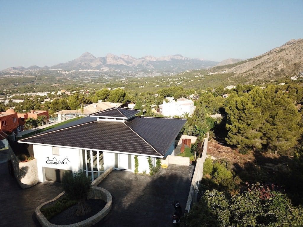 3 bedroom Villa for sale in Altea la Vella - € 2,200,000 (Ref: 9819526)