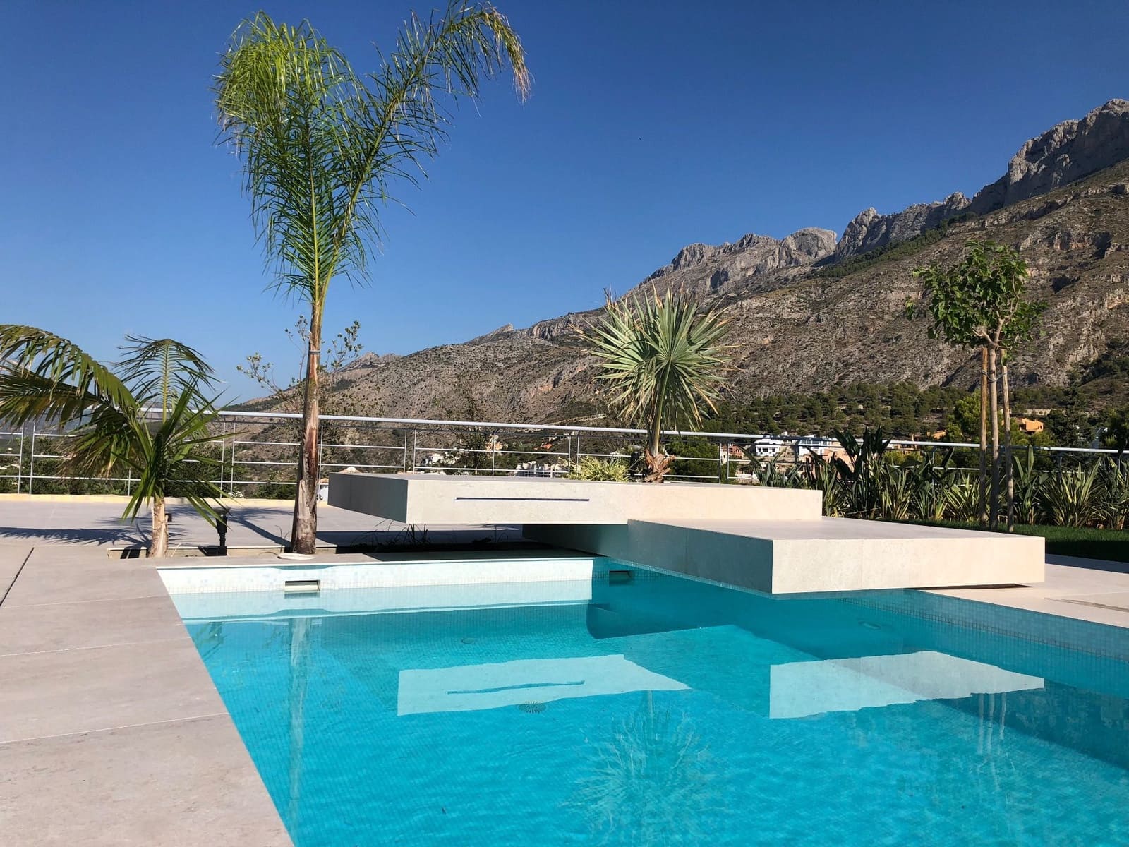 3 bedroom Villa for sale in Altea la Vella - € 2,200,000 (Ref: 9819526)