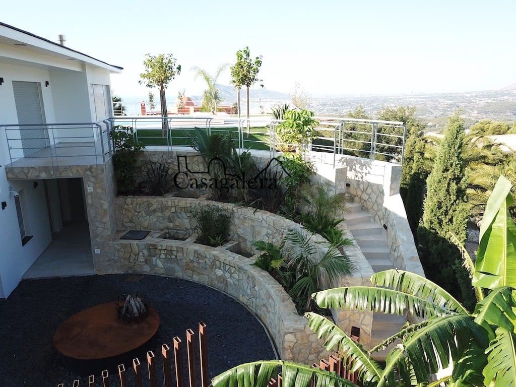 3 bedroom Villa for sale in Altea la Vella - € 2,200,000 (Ref: 9819526)