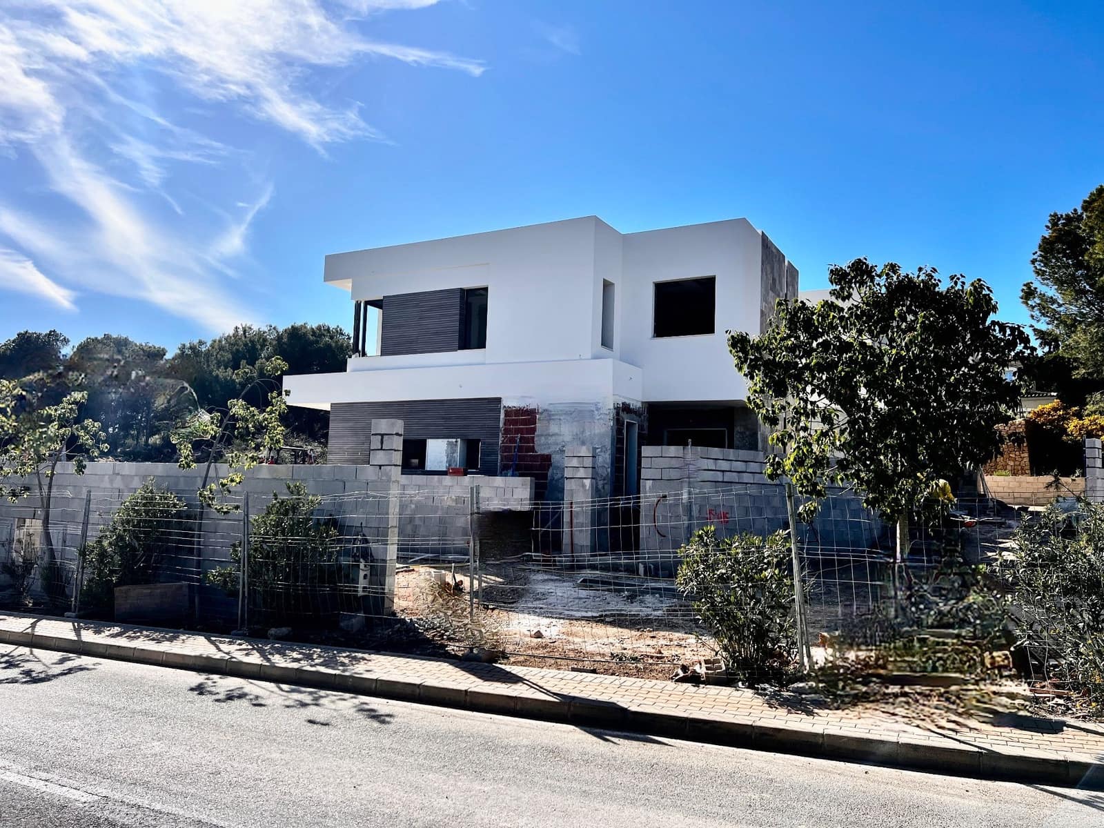 3 bedroom Villa for sale in Finestrat - € 749,000 (Ref: 9819529)