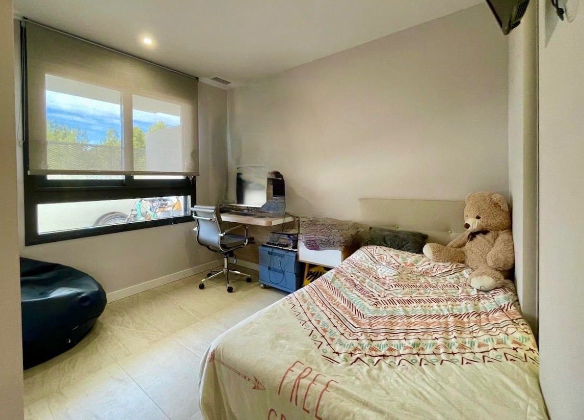 Casa de 4 habitaciones en Finestrat en venta con piscina garaje - 495.000 € (Ref: 9819530)