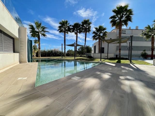 Casa de 4 habitaciones en Finestrat en venta con piscina garaje - 495.000 € (Ref: 9819530)