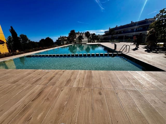Casa de 4 habitaciones en Finestrat en venta con piscina garaje - 495.000 € (Ref: 9819530)