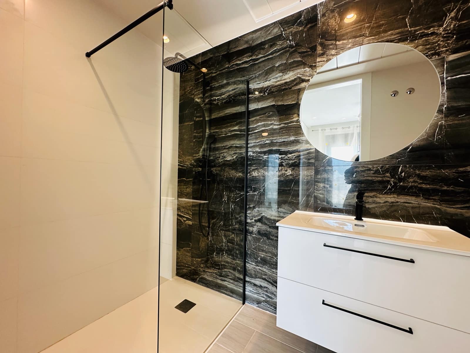 3 soverom Villa til salgs i Finestrat med svømmebasseng garasje - € 1 400 (Ref: 9802721)