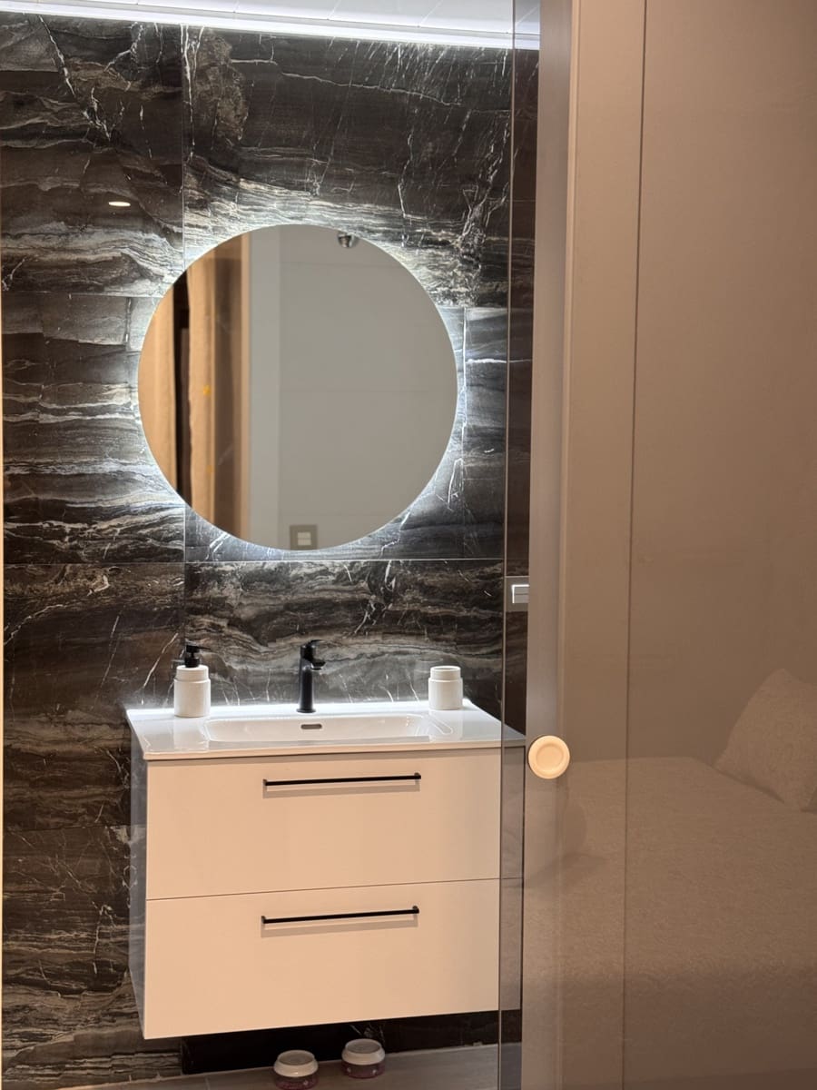 3 Zimmer Villa zu vermieten in Finestrat mit Garage - 3.750 € (Ref: 9802738)