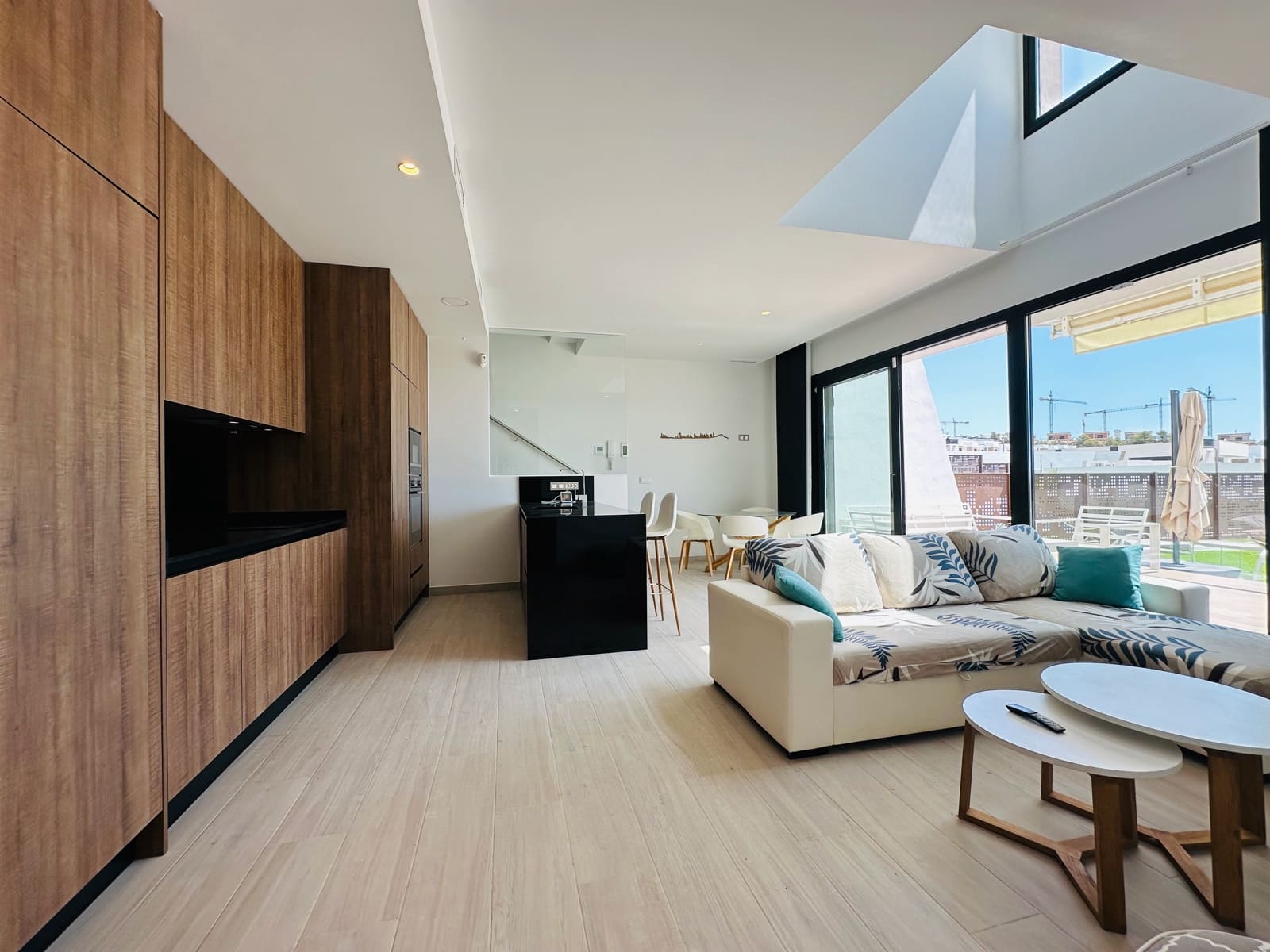 3 Zimmer Villa zu vermieten in Finestrat mit Garage - 3.750 € (Ref: 9802738)