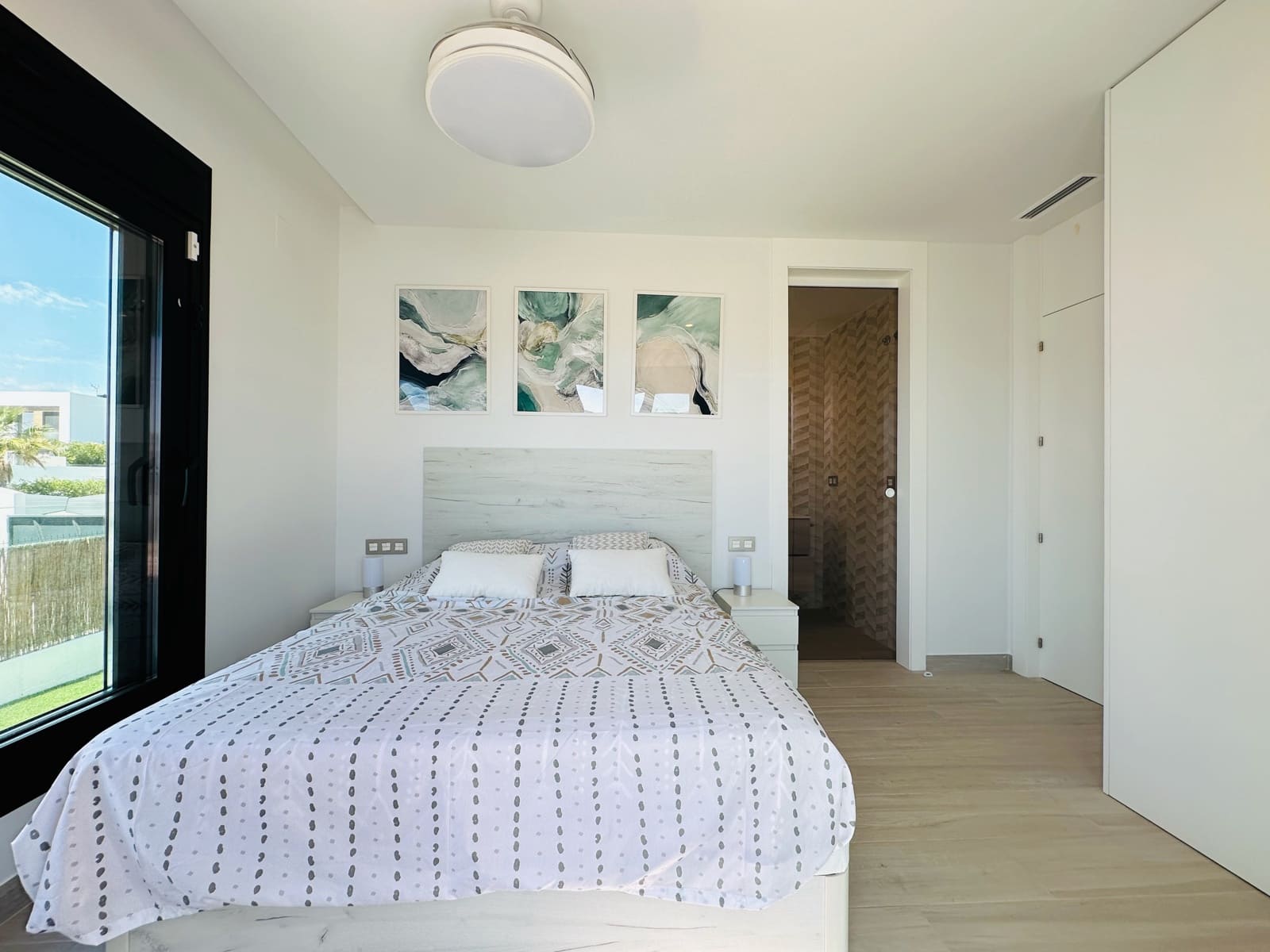 3 Zimmer Villa zu vermieten in Finestrat mit Garage - 3.750 € (Ref: 9802738)