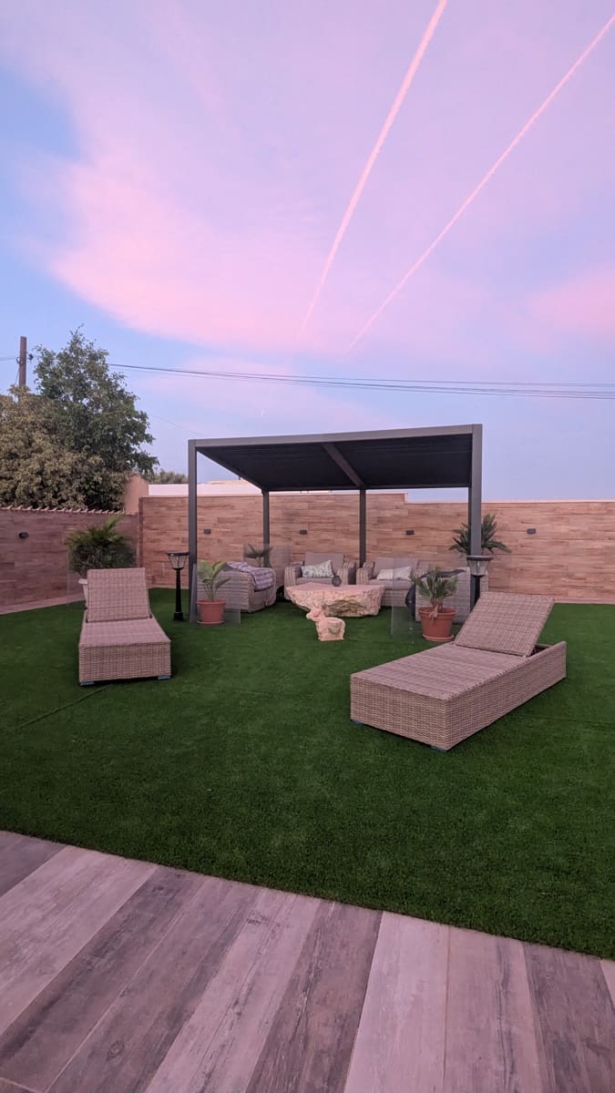 3 bedroom Bungalow for sale in Torrellano with pool garage - € 499,000 (Ref: 9826926)