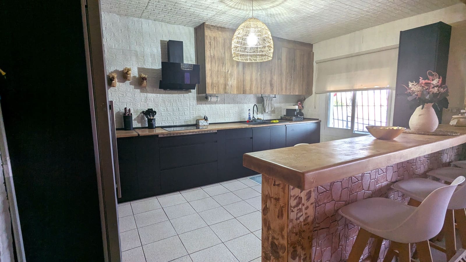 3 bedroom Bungalow for sale in Torrellano with pool garage - € 499,000 (Ref: 9826926)