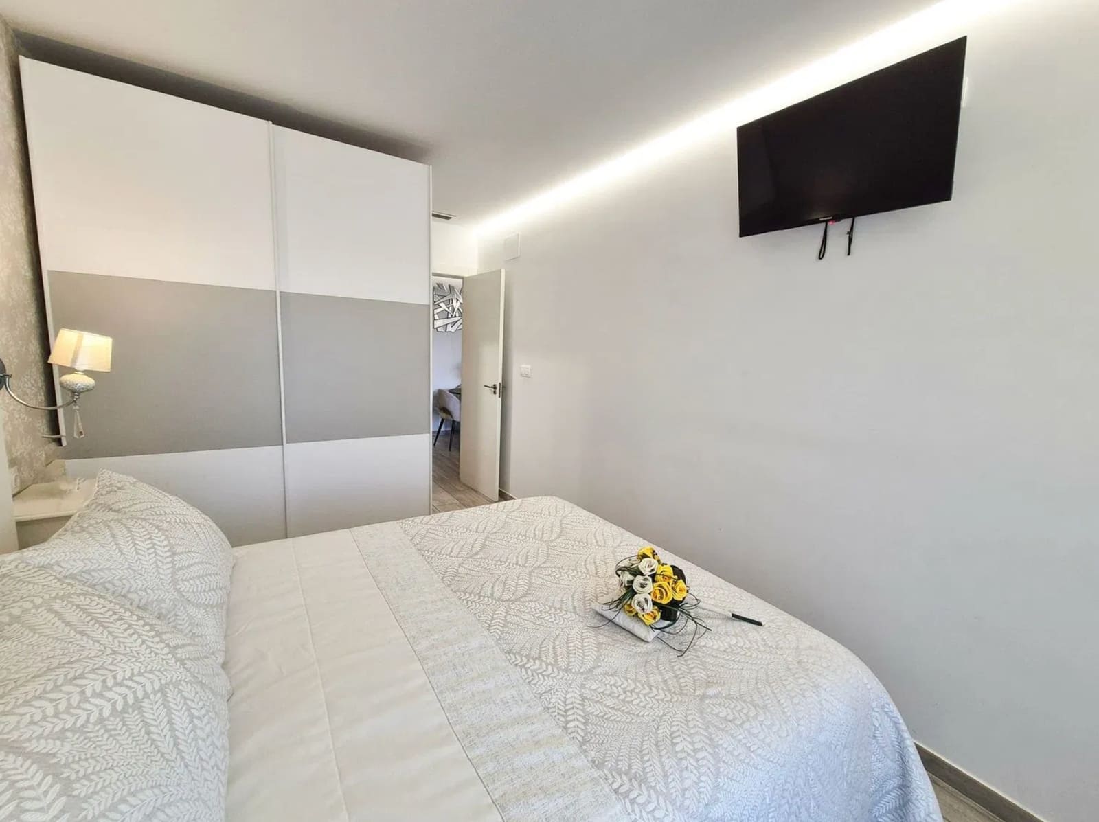 3 bedroom Apartment for sale in Elche / Elx with pool - € 355,355 (Ref: 9830260)