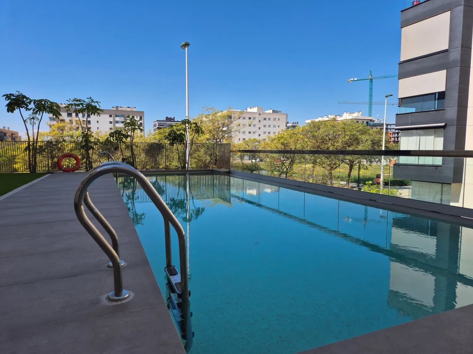 3 bedroom Apartment for sale in Elche / Elx with pool - € 355,355 (Ref: 9830260)