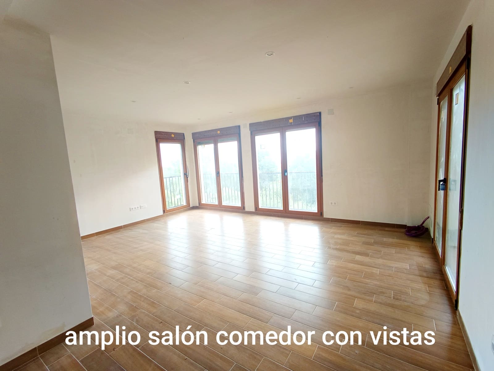 3 bedroom Villa for sale in Benicarlo with garage - € 335,000 (Ref: 9858381)