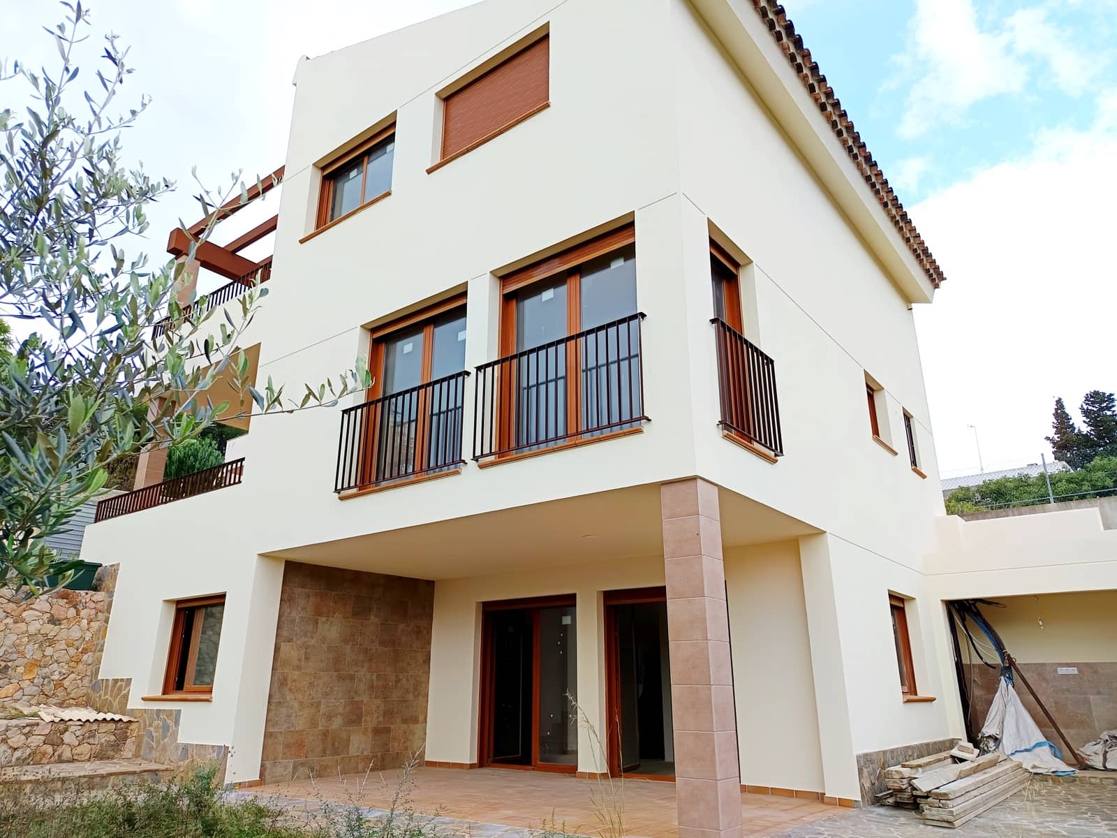 3 bedroom Villa for sale in Benicarlo with garage - € 335,000 (Ref: 9858381)