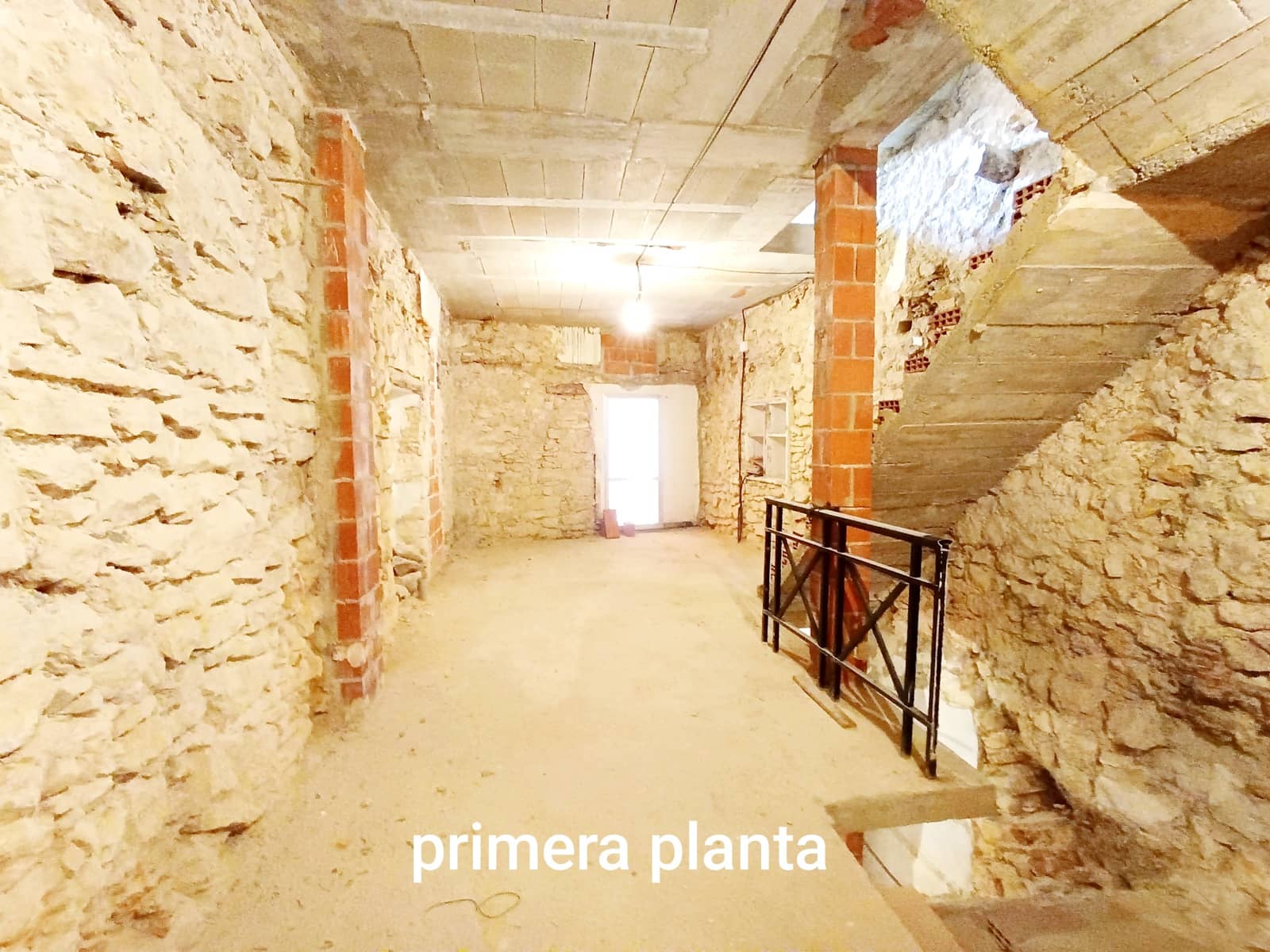 Townhouse for sale in Cervera del Maestre / Cervera del Maestrat - € 55,000 (Ref: 9858386)