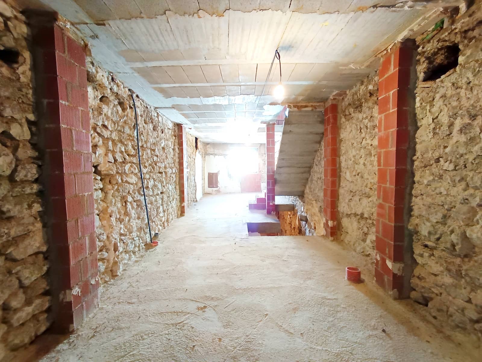 Townhouse for sale in Cervera del Maestre / Cervera del Maestrat - € 55,000 (Ref: 9858386)