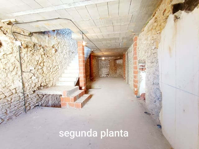 Maison de Ville à vendre à Cervera del Maestre / Cervera del Maestrat - 55 000 € (Ref: 9858386)