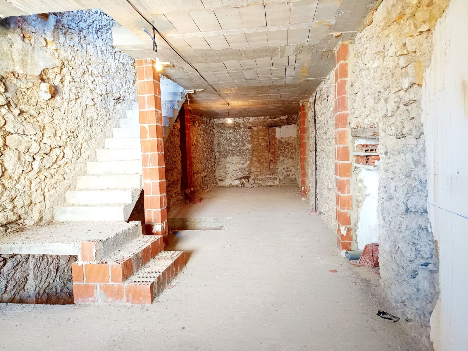 Townhouse for sale in Cervera del Maestre / Cervera del Maestrat - € 55,000 (Ref: 9858386)