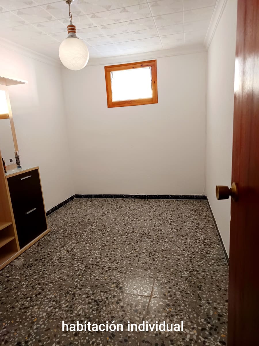 6 sypialnia Dom na sprzedaż w Calig z garażem - 114 000 € (Ref: 9858387)
