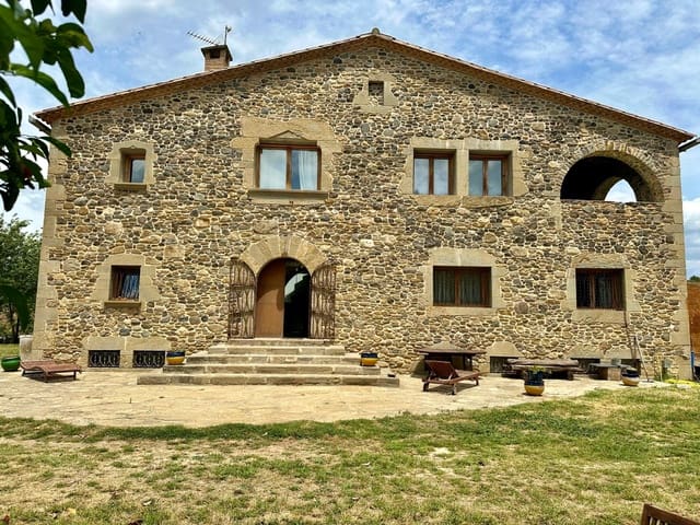 4 bedroom Finca/Country House for sale in Vilademuls with pool garage - € 1,550,000 (Ref: 9897168)