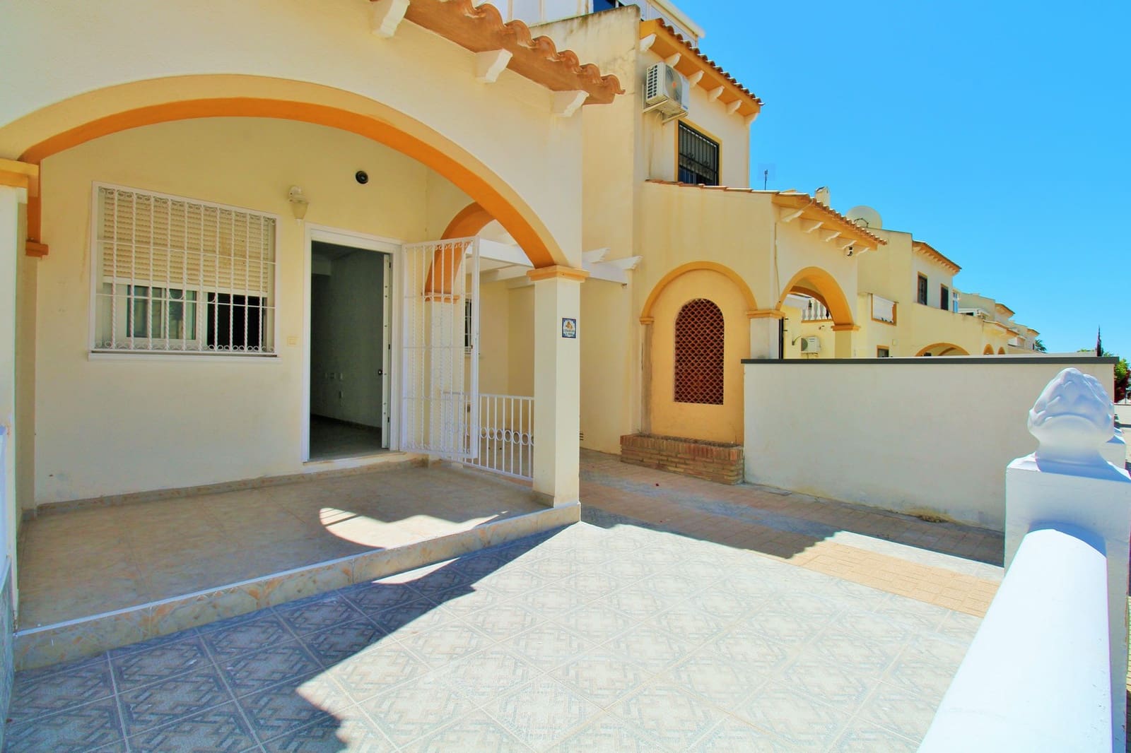 2 sovrum Hus till salu i Playa Flamenca - 205 000 € (Ref: 10031289)