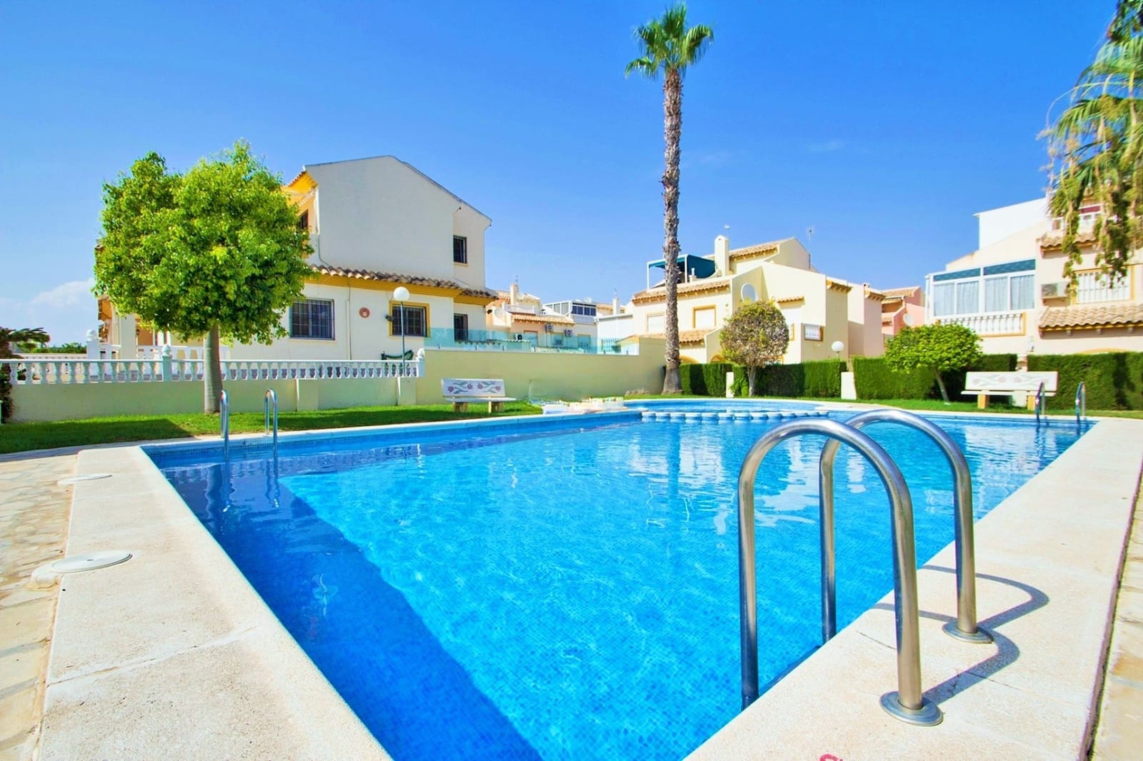 2 sovrum Hus till salu i Playa Flamenca - 205 000 € (Ref: 10031289)