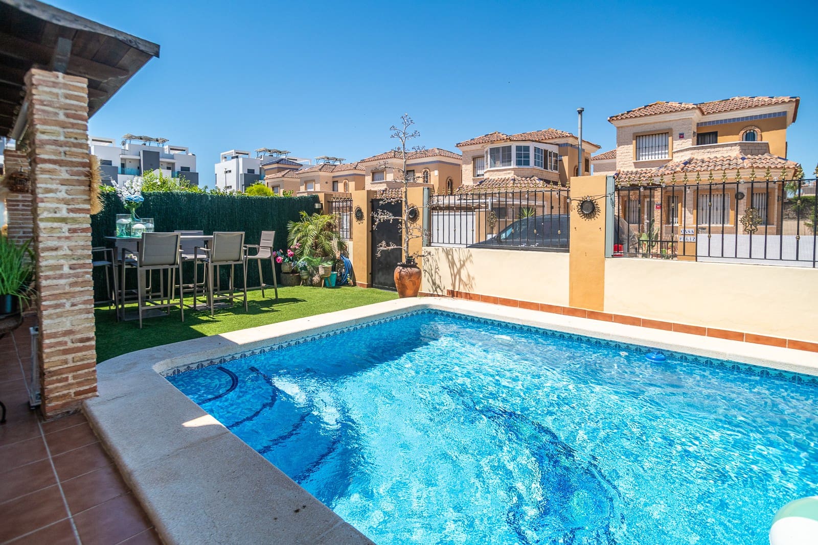 3 soverom Villa til salgs i Guardamar del Segura med svømmebasseng - € 299 500 (Ref: 10080021)